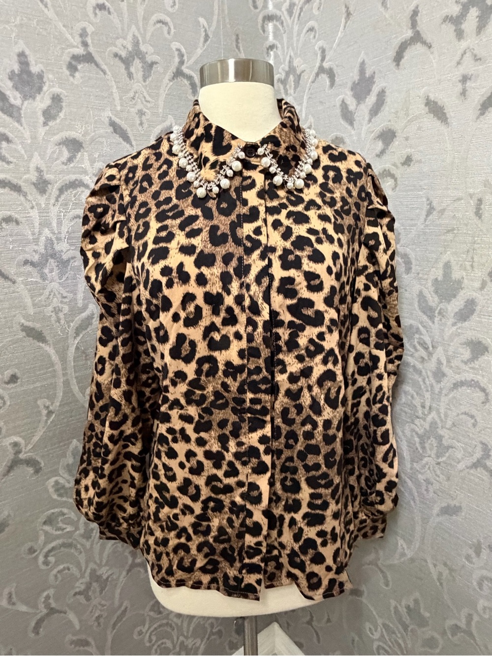 Leopard Print Puff Sleeve Button-Down Shirt - Tan/Black